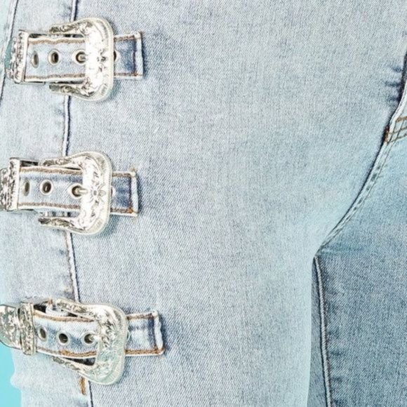 Callie Buckled: Silver Accented Acid Wash Blue Stretch Denim Skinny Jeans - Picture 3 of 9